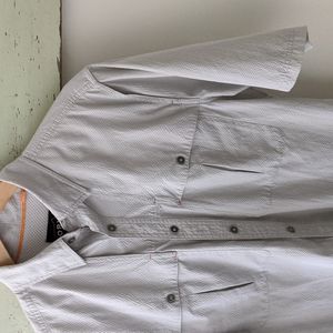 ORVIS I Gray Trout Bum Lightweight Short-Sleeve Button-Down Shirt, S